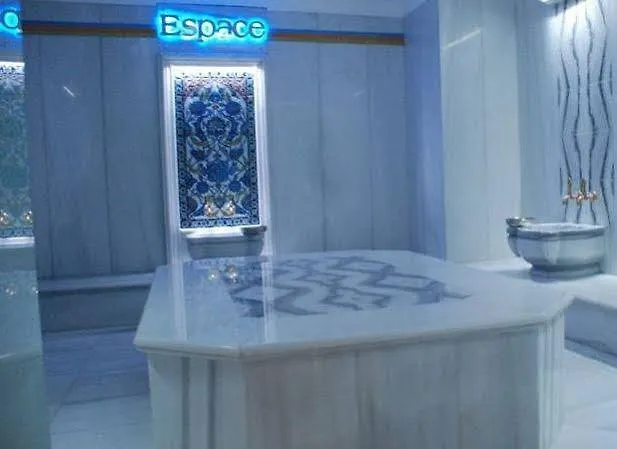 Kndf Marine ホテル