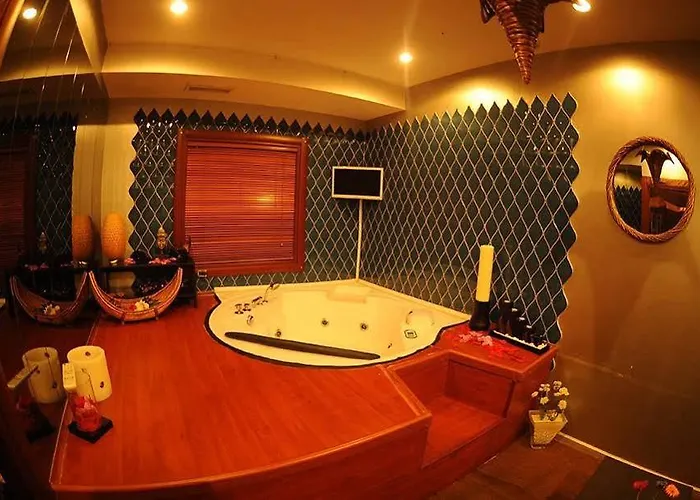 Hotel Kndf Marine 3*