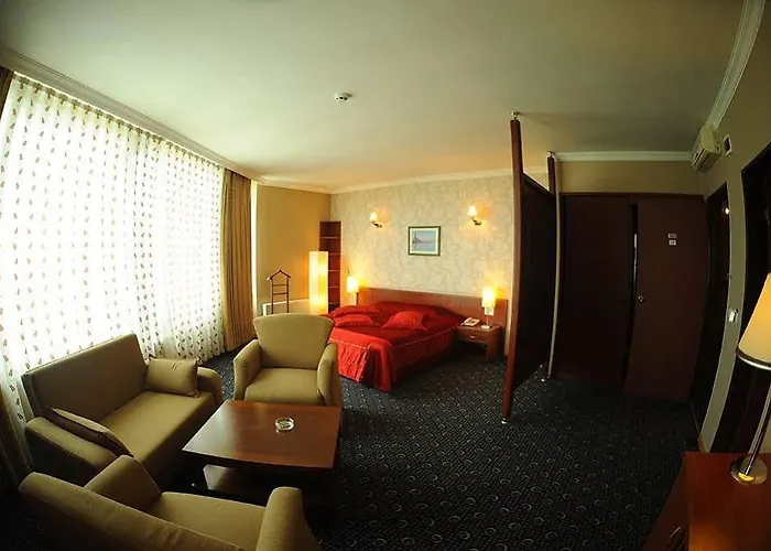 Hotel Kndf Marine 3*